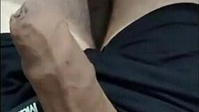 Afim de mamar essa pica no sigilo!