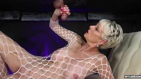 I Shared an Unforgettable Moment with a Stunning Mature Lady