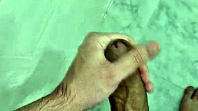 gordinho jerking off in the shower until he finishes