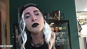 i'm in an exhibitionism challenge with lou nesbit and lia louise