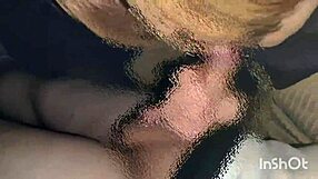 Japanese amateur does outdoor blowjob and handjob on smartphone 😍