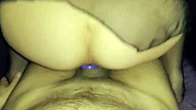 Milf enjoys a session with butt plug