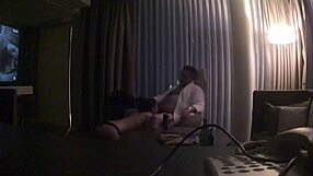 Só Espionando Minha Amiga Miudinha 18+