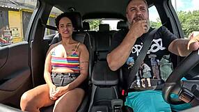 Mais Uma Carioca Na Carona Desceu A Serra Dando O Cuzinho No Carro - Talita Lima