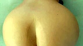 Deusa peituda de quatro na barraca pra cavalgada POV foda