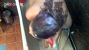 chubby teen masturbates to strong orgasm in bathtub