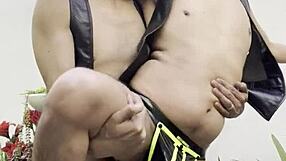 Gay amateurs try out anal sex in the garden in Mexico