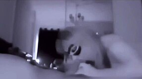 MILF Prostitueret Leder Efter Pik Mens Mand Arbejder