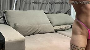 Ruiva Gostosa Flagrada Dando Escondido Pro Entrevistador