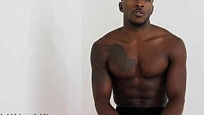 Mixitupboy Pheonix Fellington Solo in Gay Action