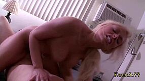 ホット筋肉金髪天然巨乳シービアンでデカチン激ファック