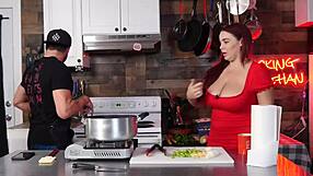 I'm Always Horny In The Kitchen With Big Tits 😏