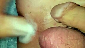 love how my ass pulsates with the toy, but can it handle more?