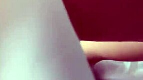 mi joven hermanastra colombiana arrives tired, so i screw her to relax. unexpected twist!