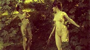 Vintage Erotic Illustration Brings Retro Charm to Life! How Stunning Is This?