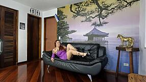 Juicy Big Ass Slut Wants Double Penetration, So I Loosen Her Tight Ass!