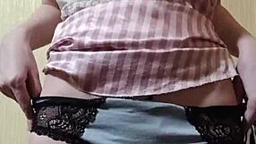 fetish elza kom pussy in pantalone sniffing action