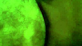 Cogiendo Con El Amigo