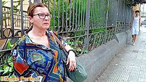 Novinho approaches me at church door and fucks me deliciously with big tits