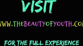 Sitna brownie lepotica 18+ zavodena od devojke 18+ u oralnoj igri