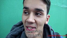 Uau cara hétero experimenta sexo gay em público com corpo raspado