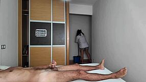 Hey, I’m jerking off for the hotel cleaning lady!