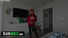 If he decorates he can grab her stepsisters tits if he bakes cookies he gets a blowjob - christmas is the best