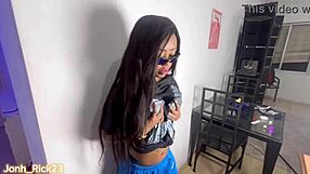 Pridobil sem soseda za faf, njegova punca se pridruži