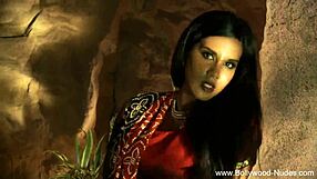 Dreamy indian striptease.