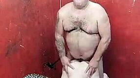 Novinha Loves Being Taken from Behind to Cum!