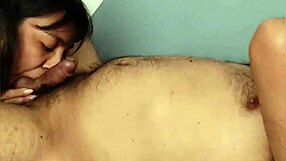 follando con un extraño que conocí en la fiesta de anoche engañé a mi marido con un extraño a pelo y fue delicioso