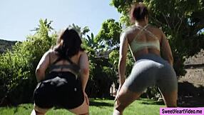 Nasty Lesbian Trainer Facesits Client For Cunilingus And Orgasm