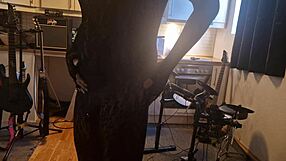 Kit Willer's wild anal action in the kitchen