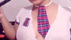 hermosa colegiala shows her big ass and voluptuous vagina