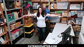 Raven Reign fucks mall cop