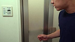 omg, so horny for this erotic manga body of Minami Sakura, let's dive in!! 😍