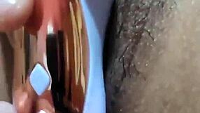 Indonesian amateur bends over for homemade doggystyle pleasure