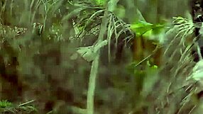 Squirting stars in a creamy finale for your pleasure