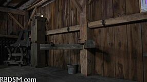 Hottie receives rod shovelling in hardcore bdsm contest!