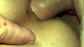 Arschfick mit Cousine im Dunkeln, erst Arsch geleckt!