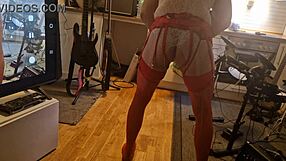 Kit Willer Rips Ass Open in Kitchen for Honey’s Cock!