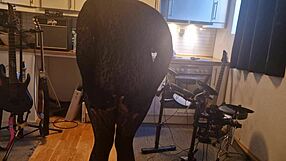 Kit Willer Rips Ass Open in Kitchen for Honey’s Cock!