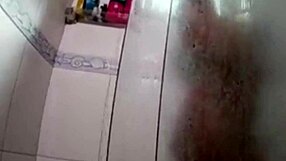 Close up and personal: watch her orgasm and facial