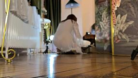 hot cheerleader at photoshoot turns porn casting 😏