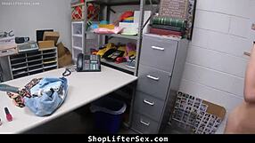 Does thieving chick let mall guard fuck her?