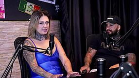 Ele Tira O Gozo De Cima Das Mulheres E Apesar De Serem Casados Descobriram Que São Irmãos Por Parte De Pai - Casal Dna Watch On Sheer Red