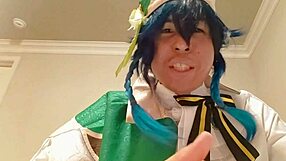 Asian cosplayer gives venti address