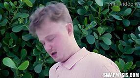 on vacation, stepsiblings' kinky encounter turns into a wild foursome 😈