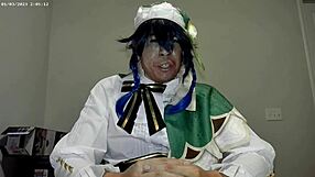 Asian cosplayer gives venti address