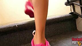 philly jhon enjoys sucking veronica rodriguez's feet